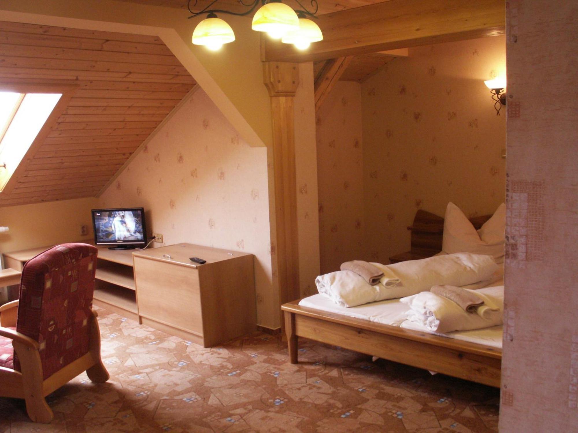 Hotel Lesni Dum Janske Lazne Ruang foto