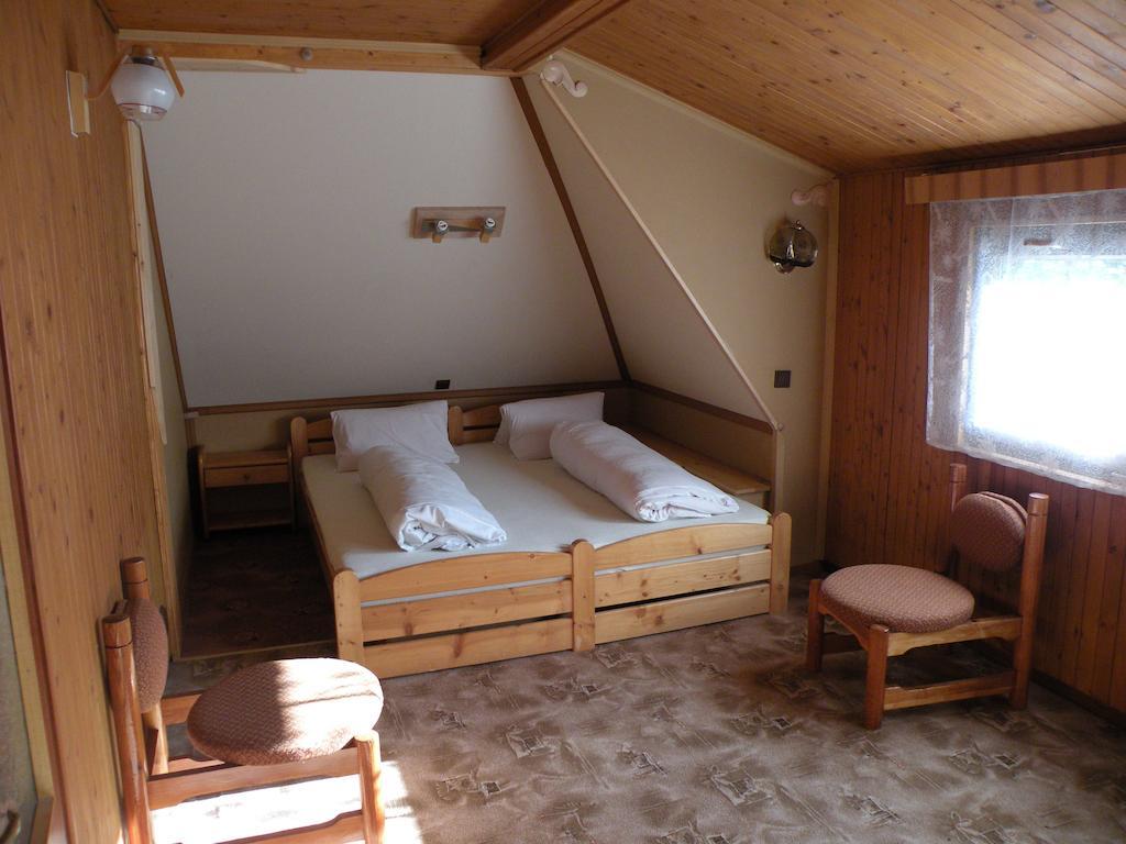 Hotel Lesni Dum Janske Lazne Ruang foto